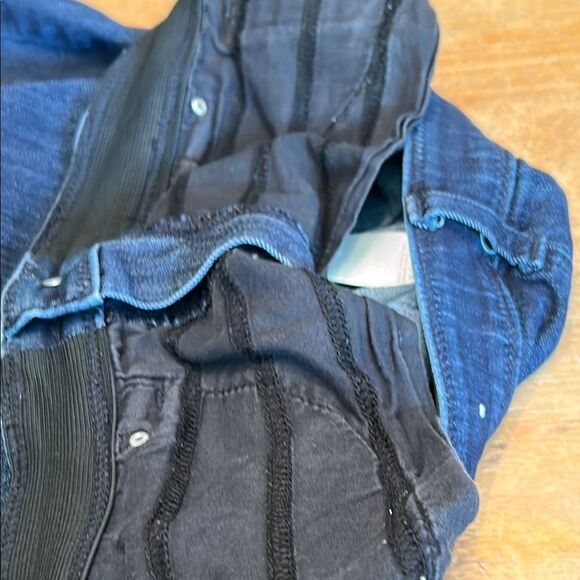 Chico's Fab Slimming Size 10 Ankle & Cropped EUC - Picture 9 of 11